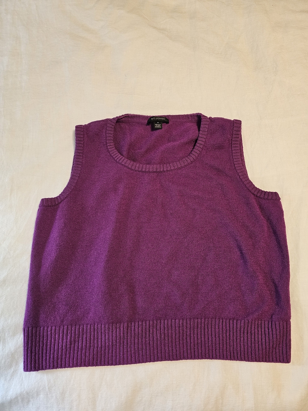 St. John Magenta Knit Sleeveless Tank